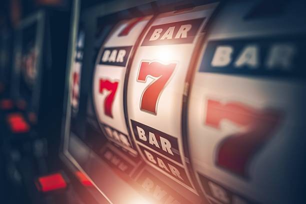 nakama188 mobile app interface showing slot games and live-dealer tables